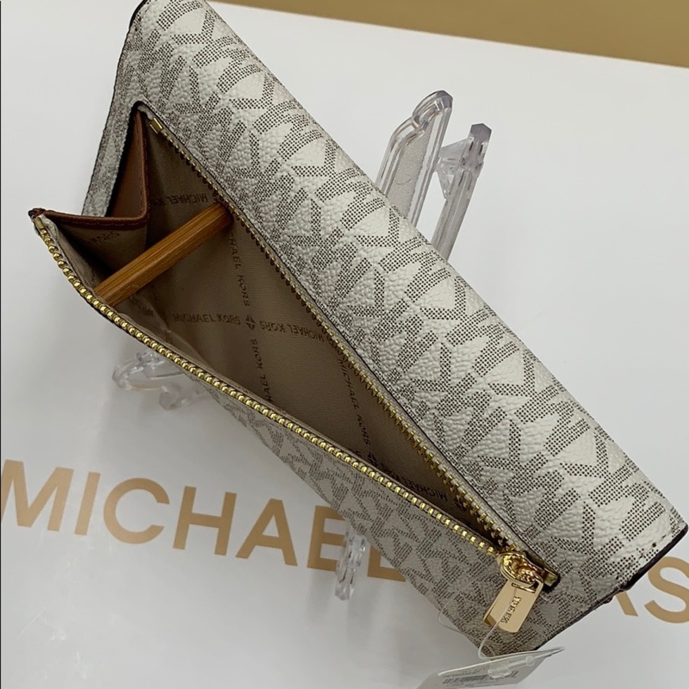 Michael Kors Michael Kors Jet Set Travel Trifold - Picture 8 of 16